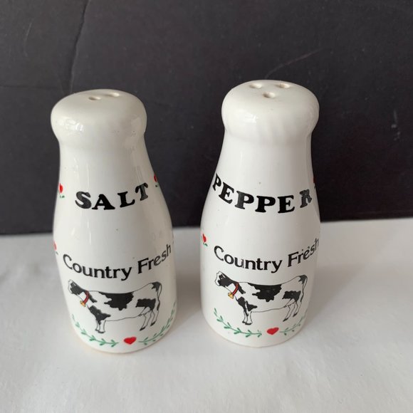 COOKS TOOLS FARM ANIMALS CHICKEN AND MILK BOTTLES SALT AND PEPPER SHAKERS 2 SETS - Picture 3 of 14